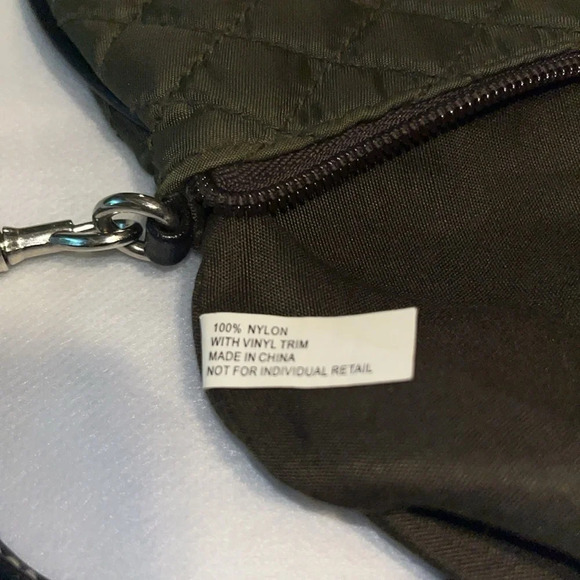 💚Rossetti Green Wristlet NWOT💚 - Picture 7 of 9